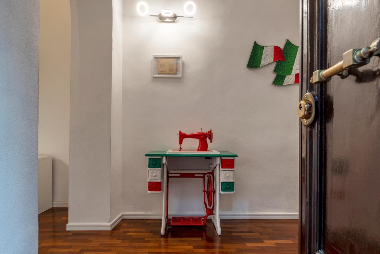 Fontana Di Trevi Design Apartment Rome Extérieur photo